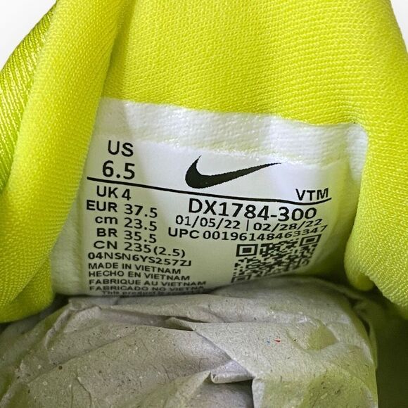 NIKE WOMENS AIR VAPORMAX PLUS MNS Womens  Nike Air VaporMax Plus Running Shoes Atomic Green DX1784-300 Womens size 6.5